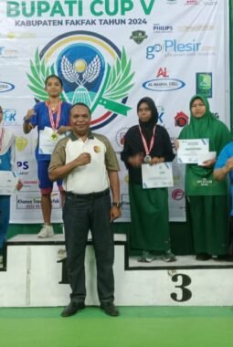 Piala Bupati Cup V Fakfak: Spirit Persatuan dan Pembinaan Atlet Muda dalam HUT Kota Fakfak ke-124