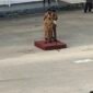 Wakil Bupati Fakfak, Yohana Dina Hindom, memberikan sambutan apel pagi terakhirnya di hadapan seluruh ASN pemerintahan Daerah kabupaten Fakfak sebelum mengakhiri masa jabatannya.