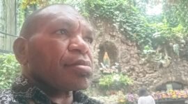 Titus Pekei, Pencetus Noken sebagai warisan budaya dunia, saat ditemui wartawan papua.tagarutama.com.