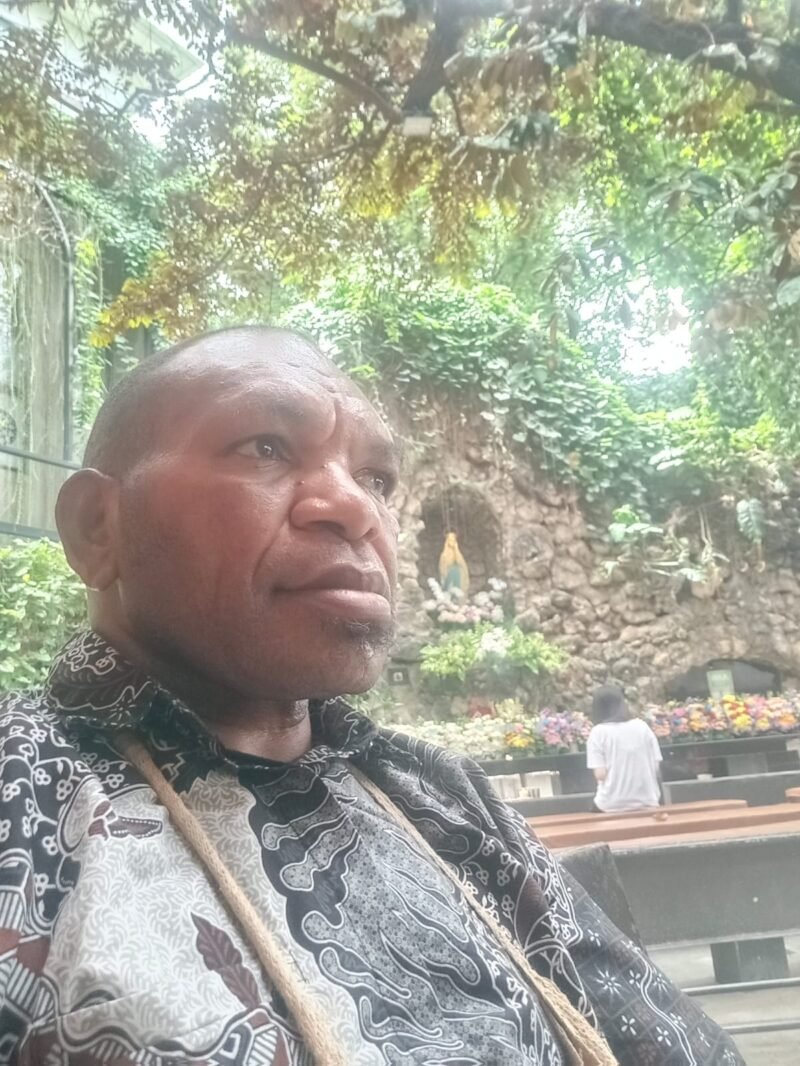 Titus Pekei, Pencetus Noken sebagai warisan budaya dunia, saat ditemui wartawan papua.tagarutama.com.