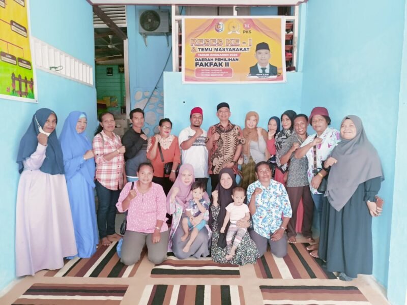 Anggota DPRK Fakfak dari Partai PKS dan Juga Ketua Fraksi Amanat Bintang Sejahtera Imam, S.PdI menyerap aspirasi melalui reses Ke-l tahun 2026 Bersama Guru Paud diwilayah Dapil II.