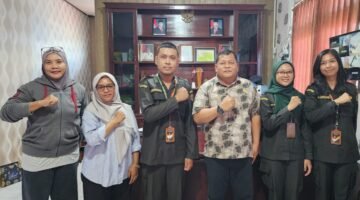 Dinas Perkebunan Fakfak Widhi Asmoro Jati, ST., MT melakukan penguatan sistem pengawasan secara terpadu dengan melibatkan berbagai pihak, termasuk Balai Karantina.